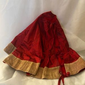 Vintage 1999 Bombay Company, red silk tree skirt